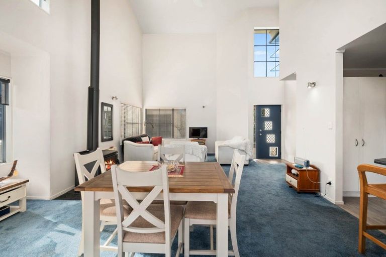 Photo of property in 4a La Trobe Place, Utuhina, Rotorua, 3015