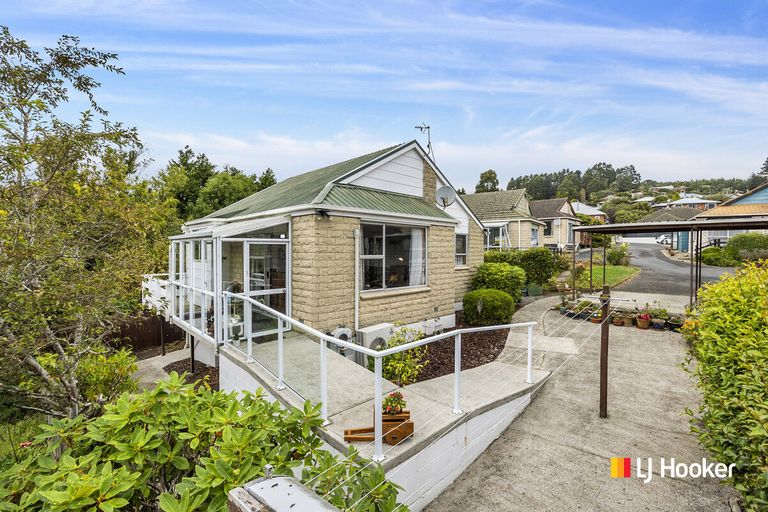 Photo of property in 2d Rennie Street, Green Island, Dunedin, 9018