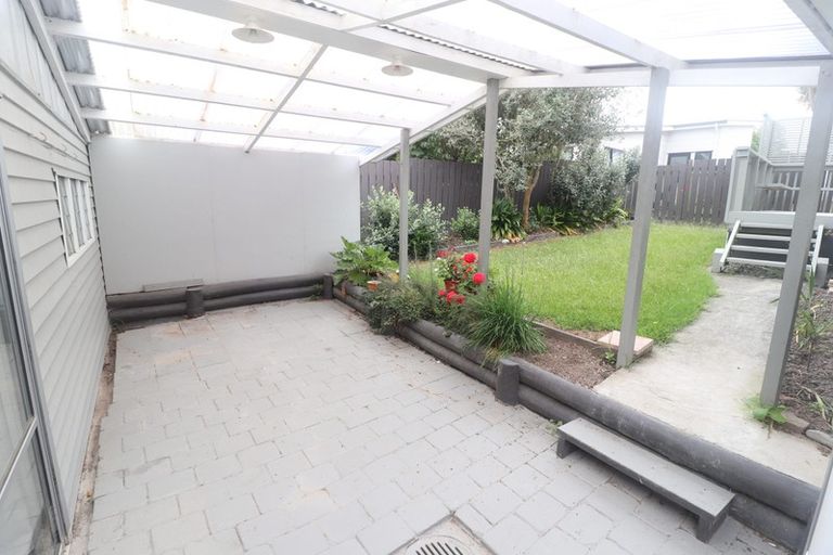 Photo of property in 54 Oreil Avenue, West Harbour, Auckland, 0618