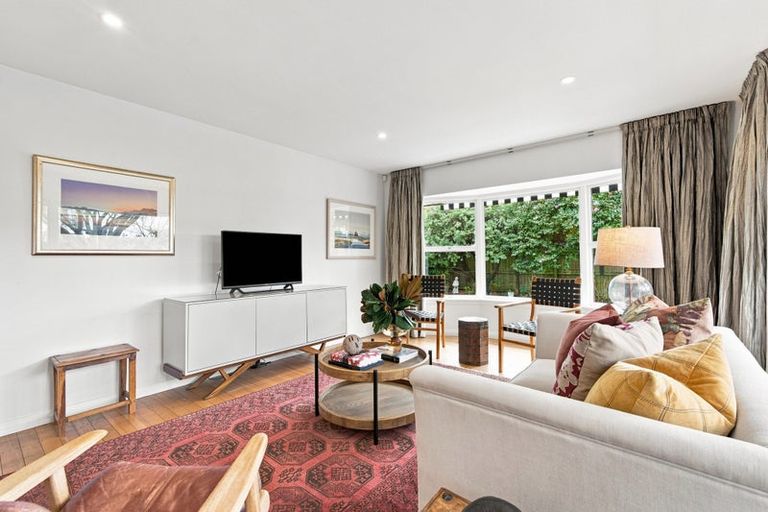 Photo of property in 14b Searells Road, Strowan, Christchurch, 8052