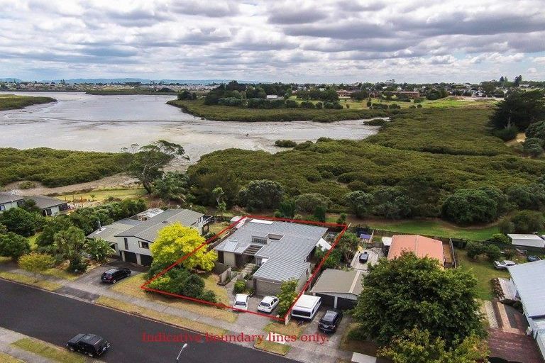 Photo of property in 25 Bluewater Place, Wattle Downs, Auckland, 2103