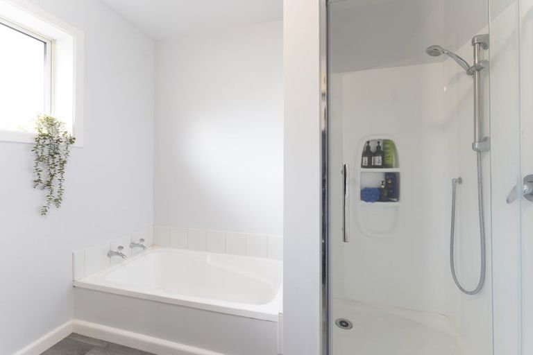 Photo of property in 6 Bentley Street, Russley, Christchurch, 8042