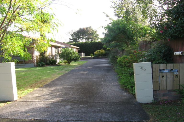 Photo of property in 1/56 Glen Road, Ranui, Auckland, 0612