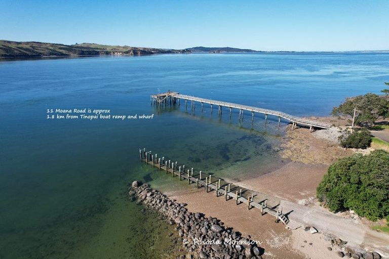 Photo of property in 11 Moana Road, Tinopai, Matakohe, 0593