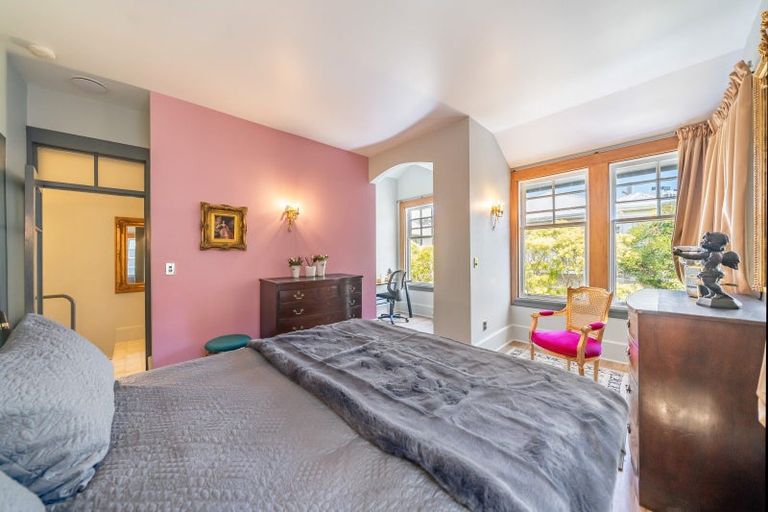 Photo of property in 24 Hobson Street, Thorndon, Wellington, 6011