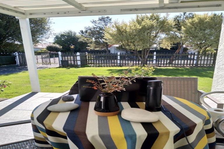 Photo of property in 5 Kyeburn Place, Avonhead, Christchurch, 8042