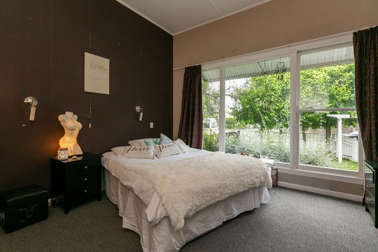 Photo of property in 702 Avenue Road West, Saint Leonards, Hastings, 4120