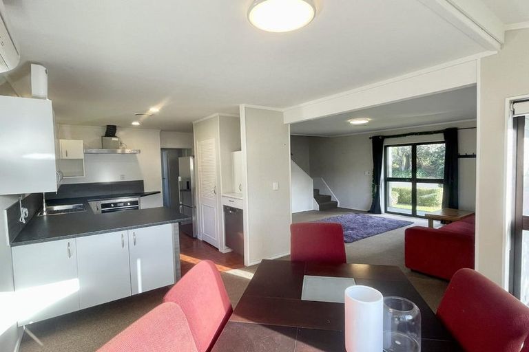 Photo of property in 69 Arundel Crescent, Westown, New Plymouth, 4310