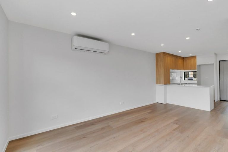 Photo of property in 49 Jabuka Street, Glen Eden, Auckland, 0602