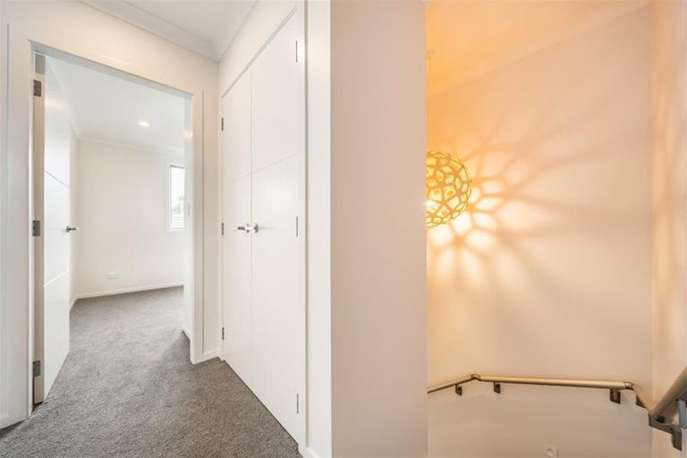 Photo of property in 44b Pine Avenue, Upper Hutt Central, Upper Hutt, 5018