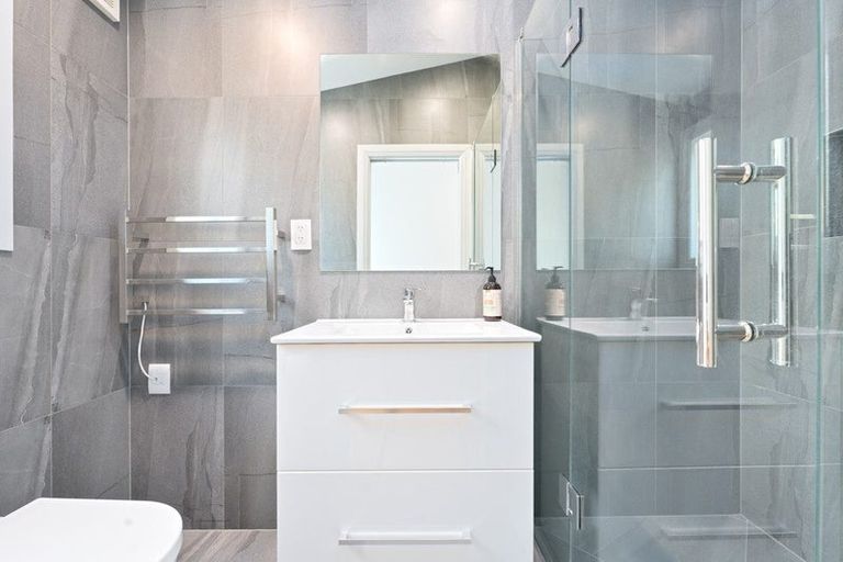 Photo of property in 129 Riverpark Crescent, Henderson, Auckland, 0610