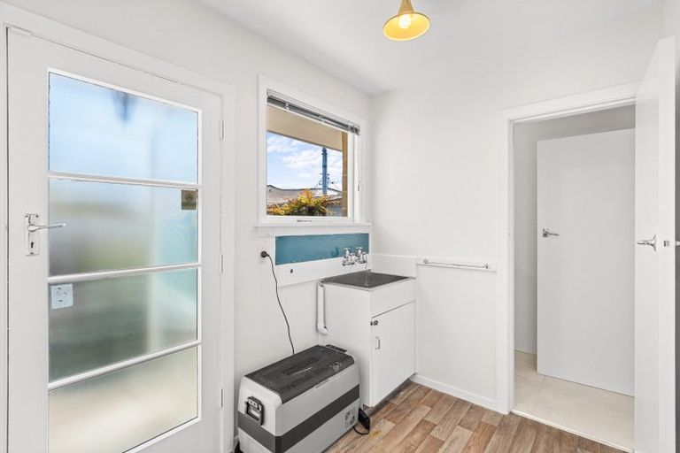 Photo of property in 15 Ebony Street, Bishopdale, Christchurch, 8053