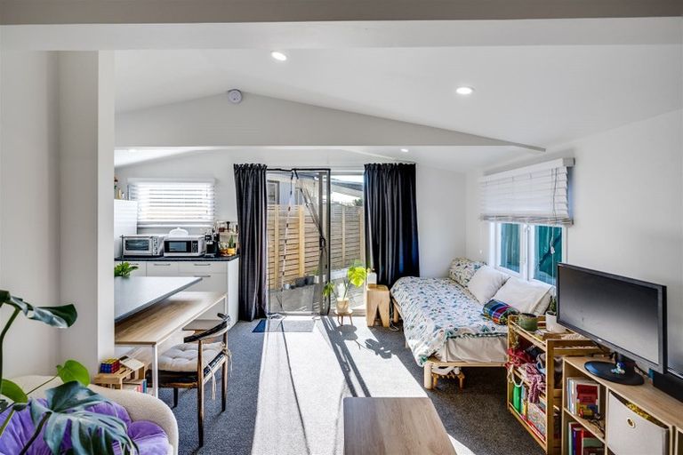 Photo of property in 1 Wynyard Crescent, Tamatea, Napier, 4112