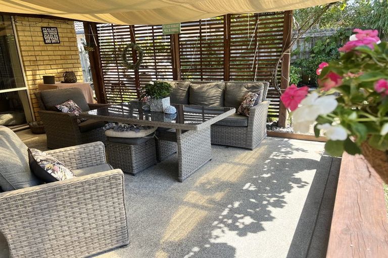 Photo of property in 42 Corinth Grove, Papamoa Beach, Papamoa, 3118