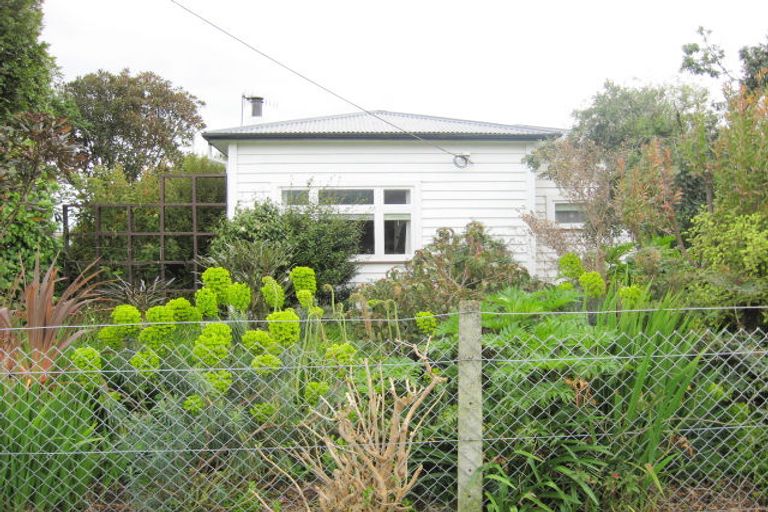 Photo of property in 75 Liverpool Street, Levin, 5510