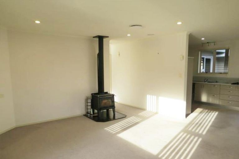 Photo of property in 6 Aotea Street, Welbourn, New Plymouth, 4312