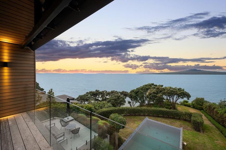 Photo of property in 24 Seacliffe Avenue, Belmont, Auckland, 0622