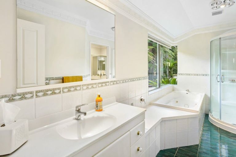 Photo of property in 26 Clifford Road, Pukekohe, 2678