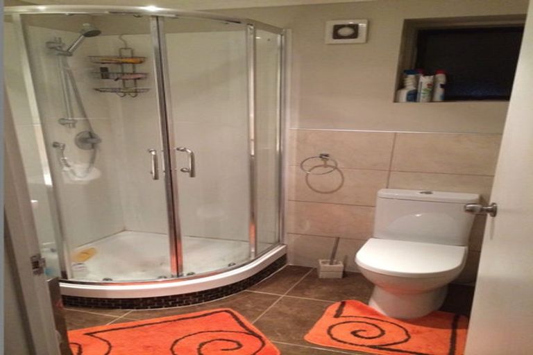 Photo of property in 16 Milich Terrace, Te Atatu South, Auckland, 0610