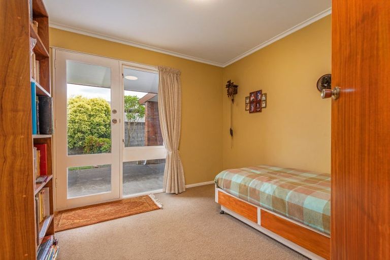 Photo of property in 10 Chilton Grove, Hokowhitu, Palmerston North, 4410