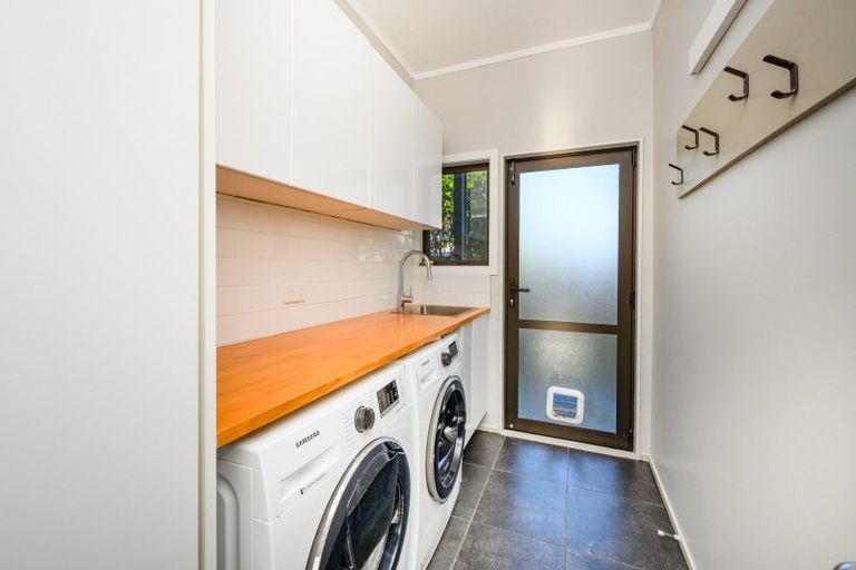 Photo of property in 6 Willowstream Grove, Cloverlea, Palmerston North, 4412