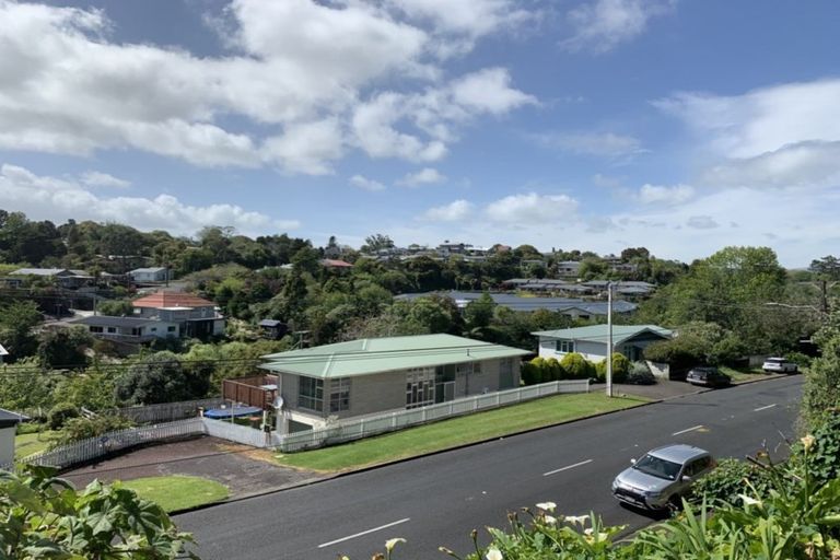 Photo of property in 12 Frankley Road, Westown, New Plymouth, 4310