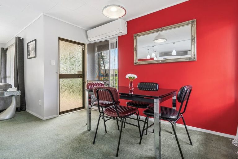 Photo of property in 12 Third Avenue, Avenues, Whangarei, 0110