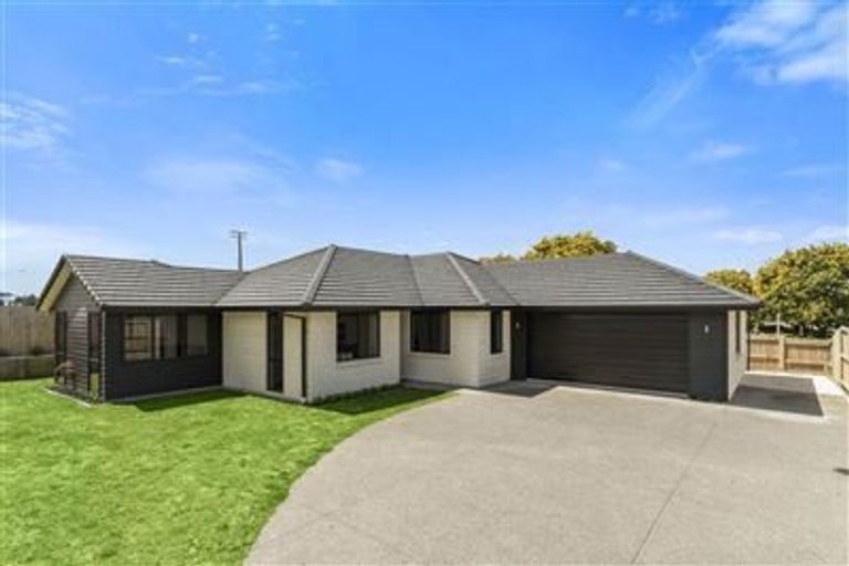 Photo of property in 28 Applin Lane, Pyes Pa, Tauranga, 3112