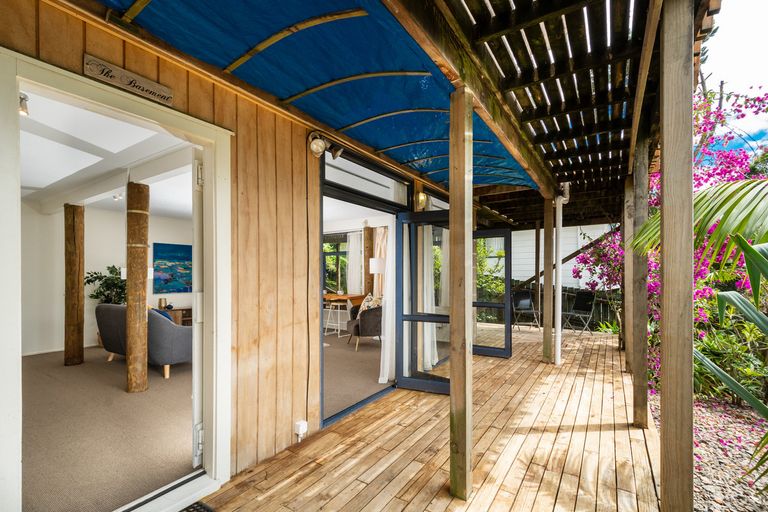 Photo of property in 15 Annison Avenue, Glen Eden, Auckland, 0602