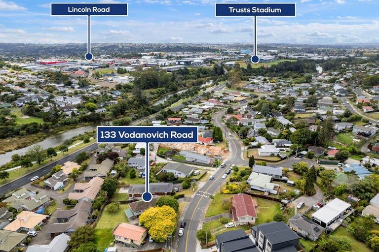 Photo of property in 133 Vodanovich Road, Te Atatu South, Auckland, 0610