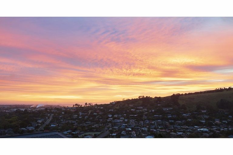 Photo of property in 1/14a Millhill Lane, Huntsbury, Christchurch, 8022