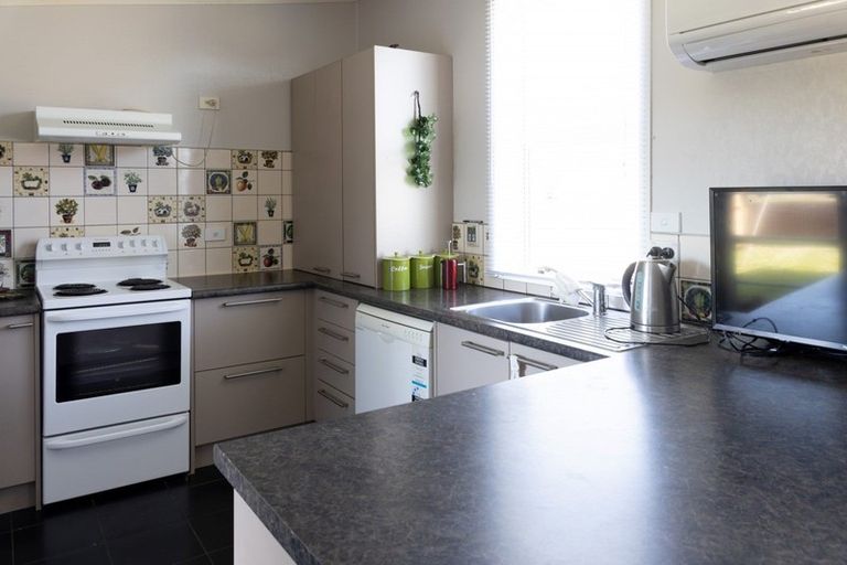 Photo of property in 310 Gore Street, Bluff, 9814