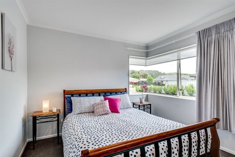 Photo of property in 4 Gresham Place, Taradale, Napier, 4112