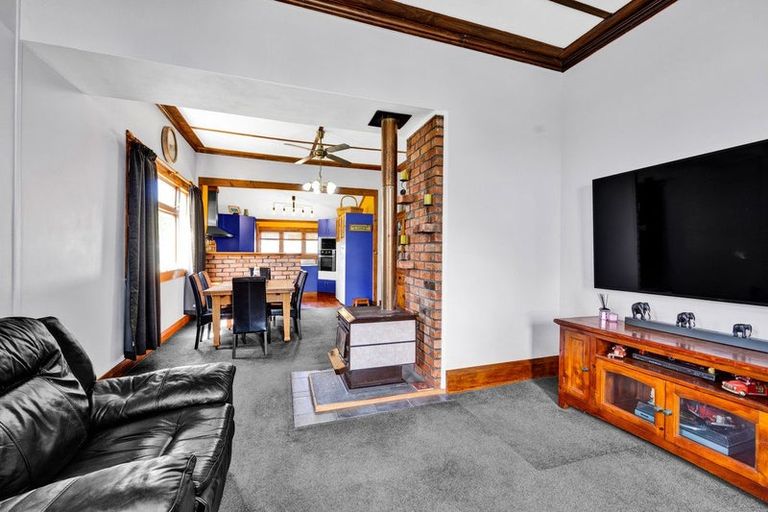 Photo of property in 54 Disraeli Street, Hawera, 4610