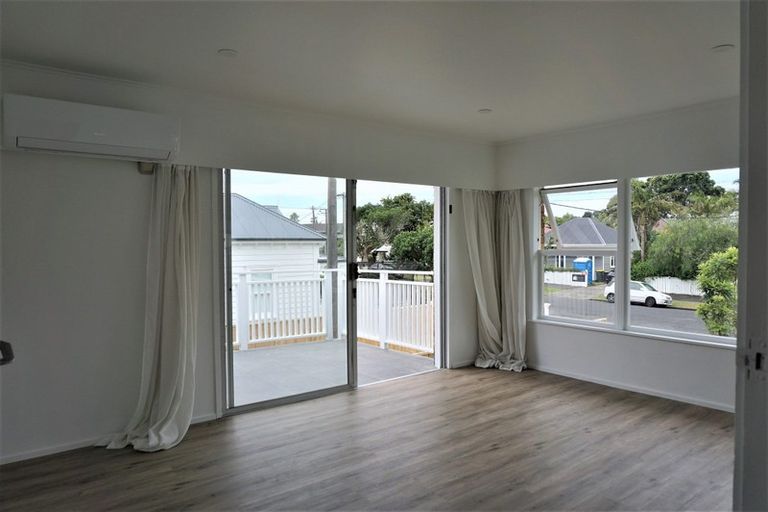 Photo of property in 1/175 Victoria Road, Devonport, Auckland, 0624