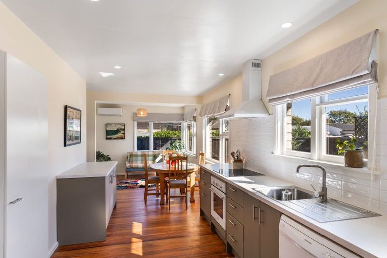 Photo of property in 14 Coniston Avenue, Ilam, Christchurch, 8041