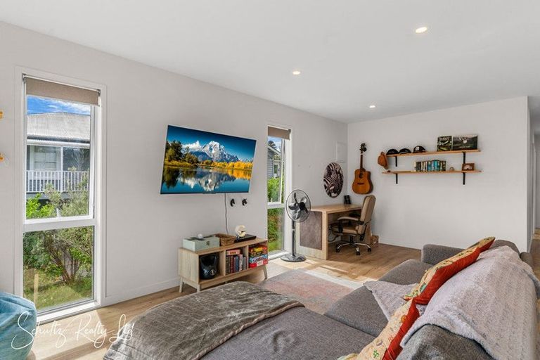 Photo of property in 15 Ash Grove, Maungaturoto, 0520