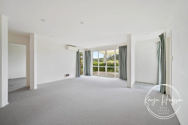 Photo of property in 12 Ash Grove, Maungaturoto, 0520