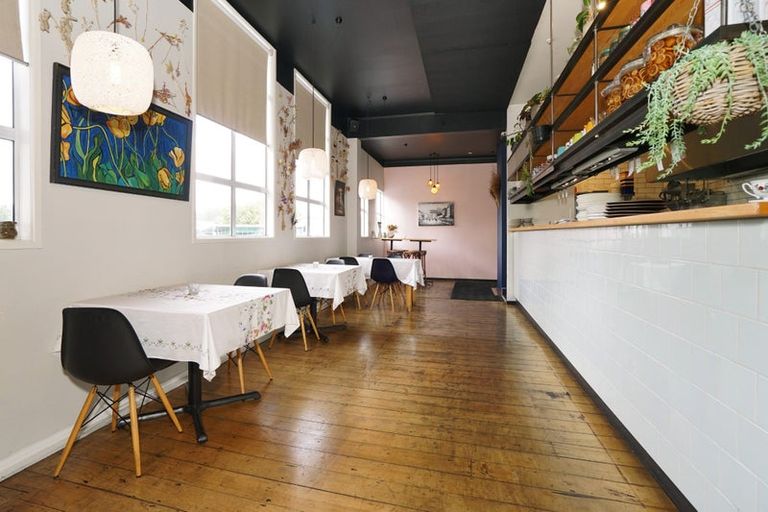 Photo of property in 14 Anzac Parade, Hamilton Central, Hamilton, 3204