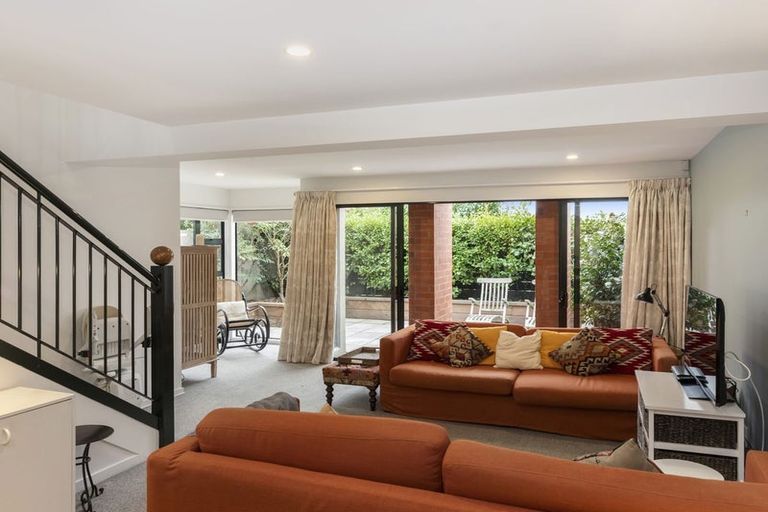 Photo of property in 4/56 Hewitts Road, Merivale, Christchurch, 8014