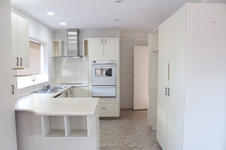 Photo of property in 1 Daria Place, Northpark, Auckland, 2013