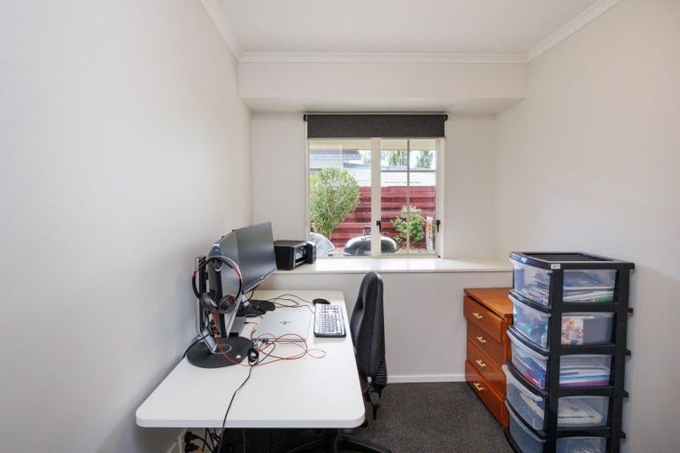 Photo of property in 10 Sandstrom Grove, Feilding, 4702