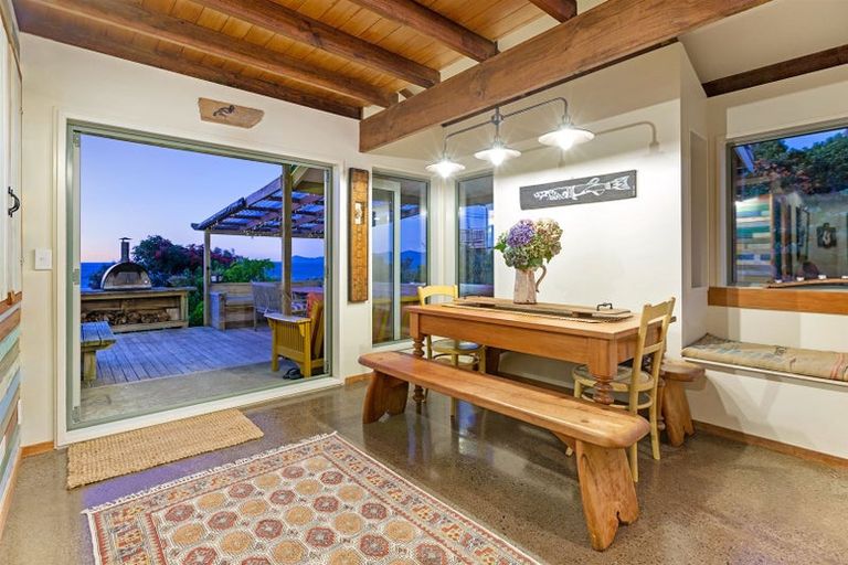 Photo of property in 81 Wellington Road, Paekakariki, 5034