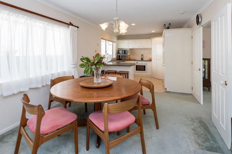 Photo of property in 3 Belsera Court, Northpark, Auckland, 2013