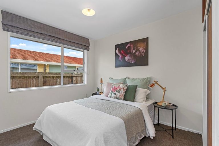 Photo of property in 2/34 Brogar Place, Casebrook, Christchurch, 8051