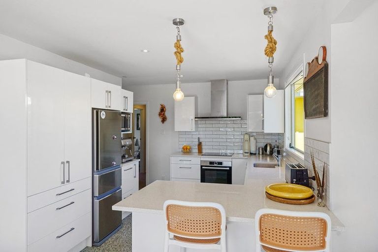 Photo of property in 1 Rodney Avenue, Te Horo Beach, Otaki, 5581