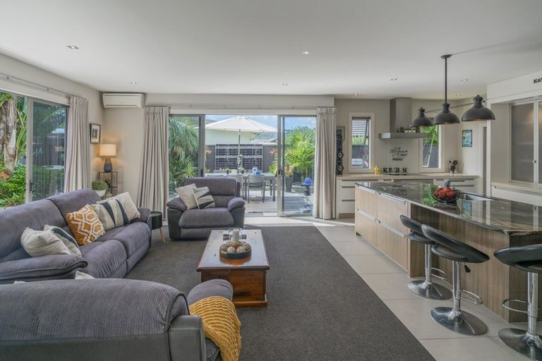 Photo of property in 4 Little George Place, Whitianga, 3510
