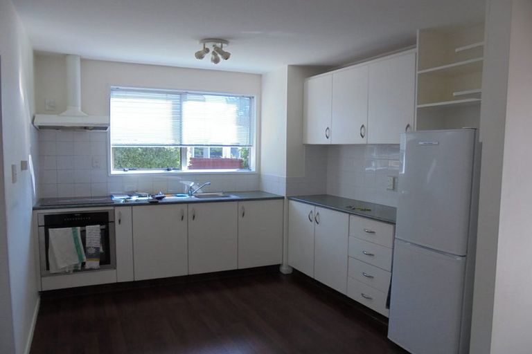 Photo of property in 2/9 Cowes Street, Avondale, Christchurch, 8061