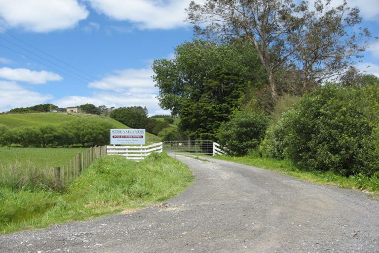 Photo of property in 583 Woodcocks Road, Kaipara Flats, Warkworth, 0981