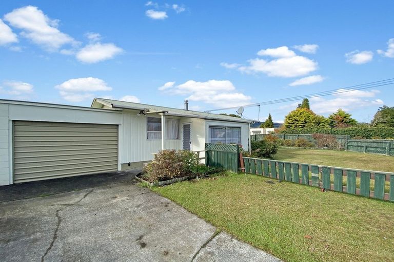 Photo of property in 3b Hannah Road, Hannahs Bay, Rotorua, 3010